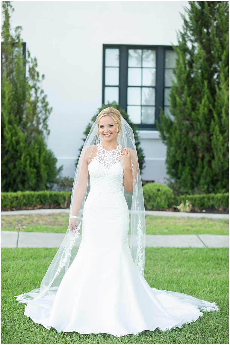 White House Hotel Bridal Session | Biloxi Weddings - kaycestorkweddings.com