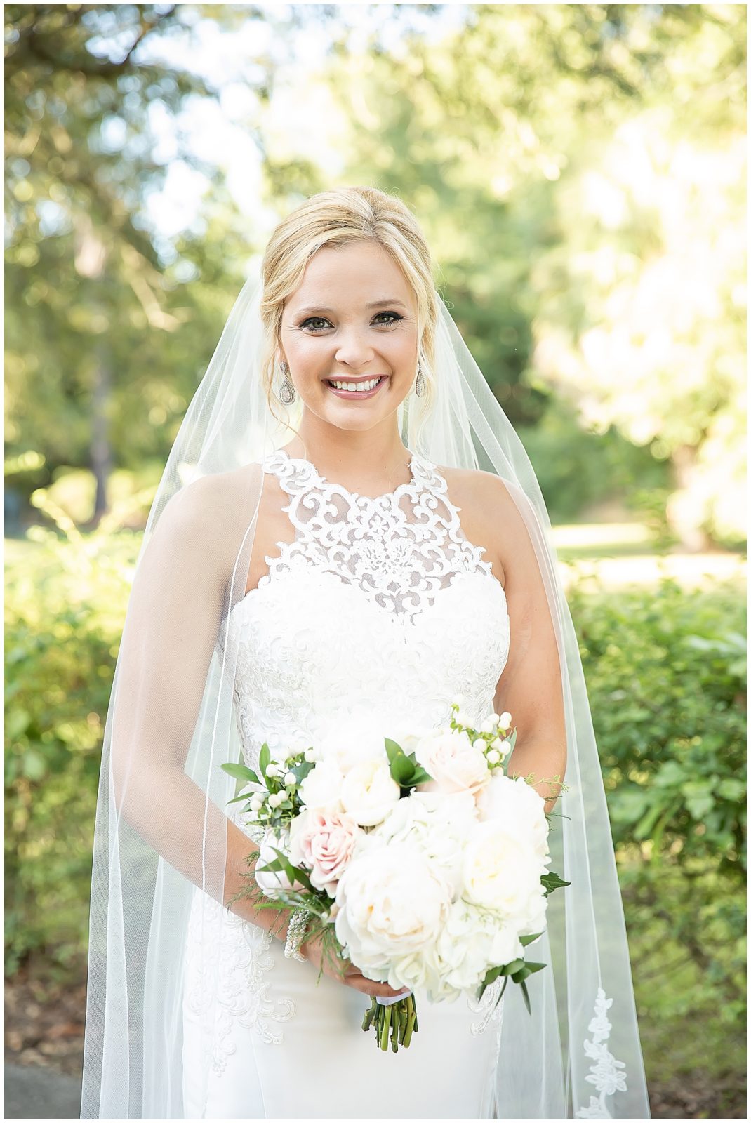 White House Hotel Bridal Session | Biloxi Weddings - kaycestorkweddings.com
