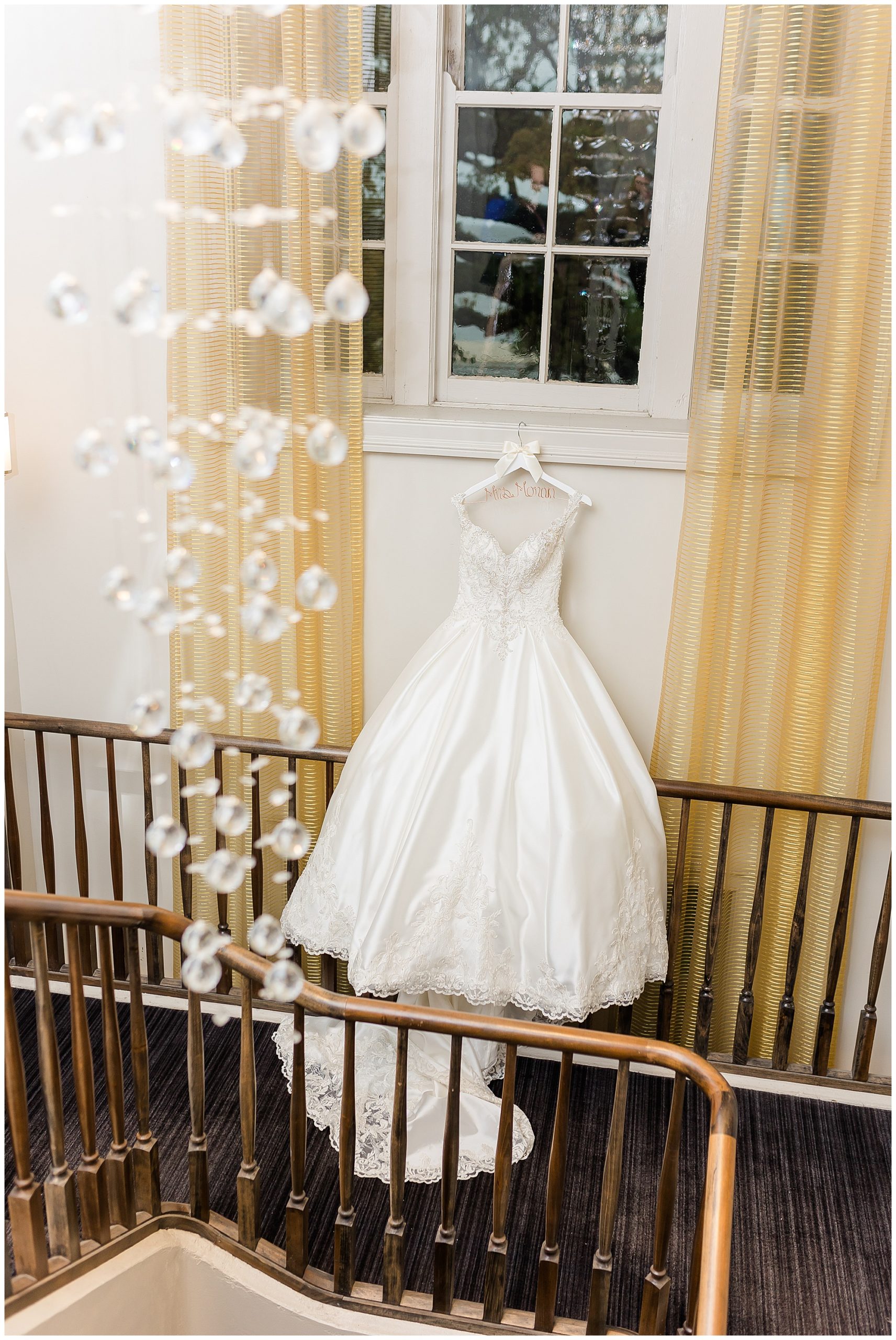 Elegant White Pillars Wedding in Biloxi