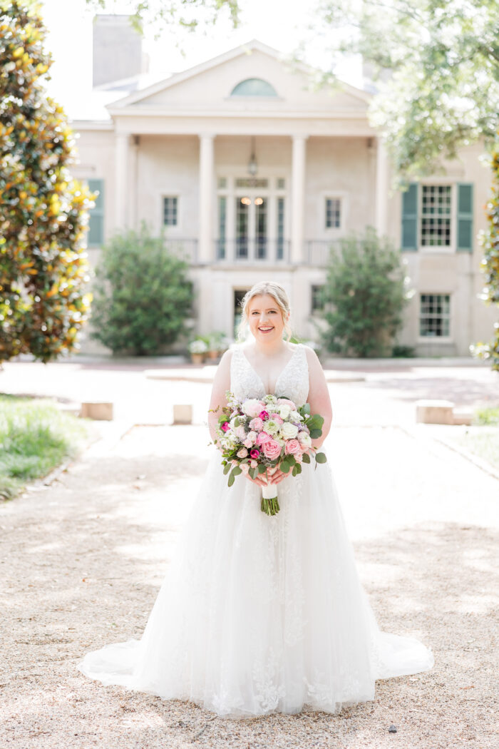 Bridal Portraits at Longue Vie House and Gardens