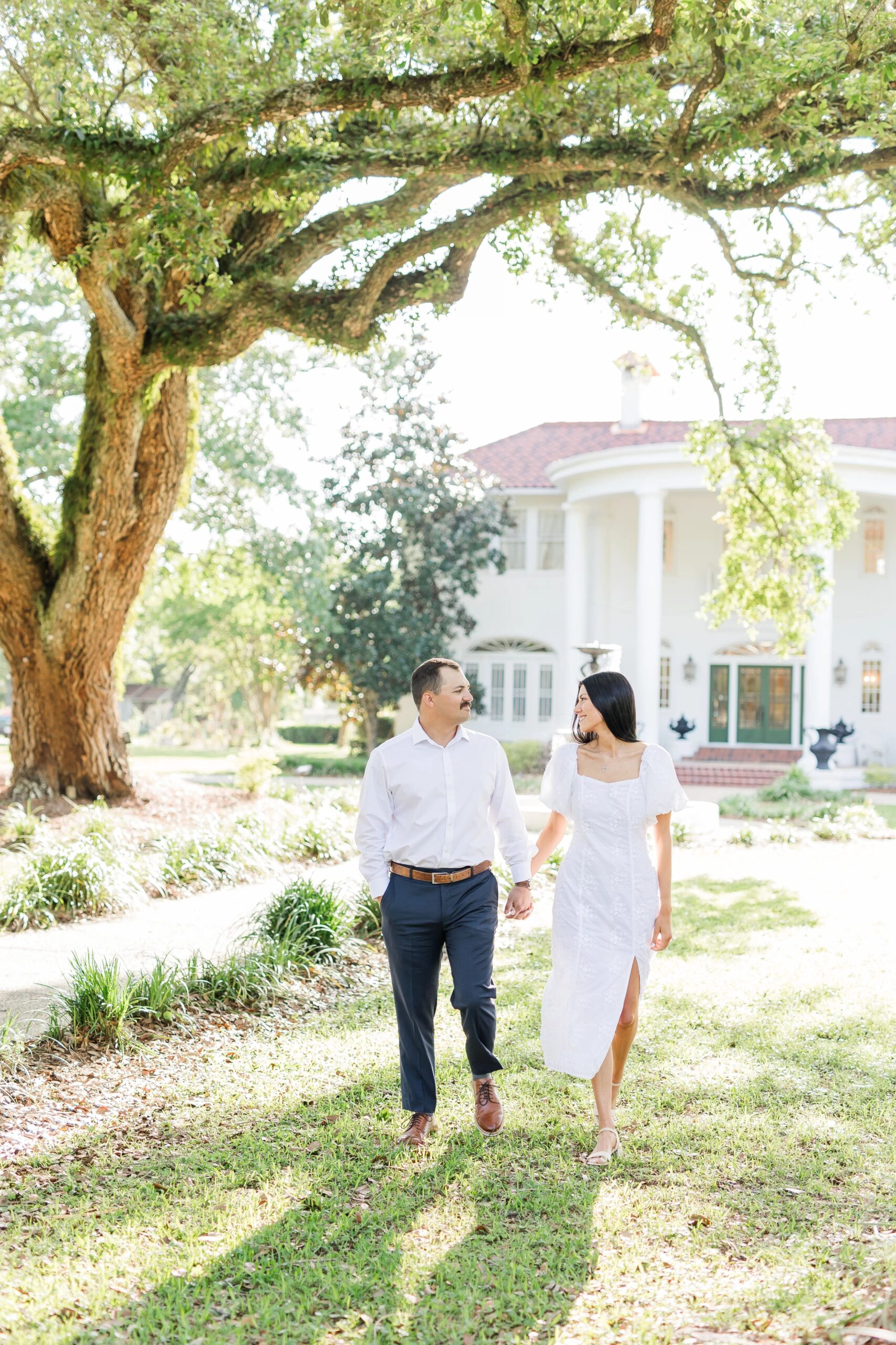 Engagement portraits at Oak Crest Mansion
