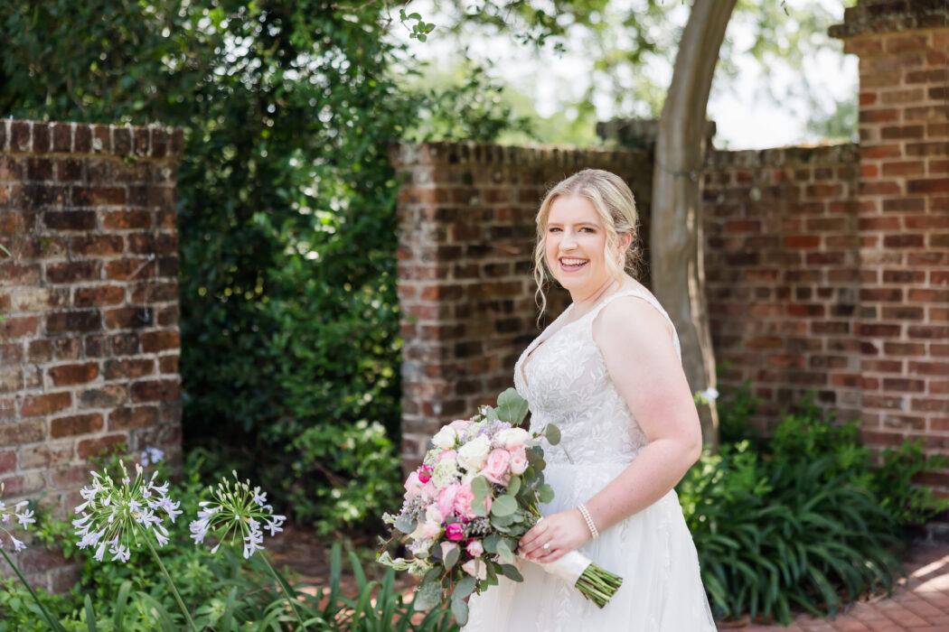 Bridal Portraits at Longue Vie House and Gardens